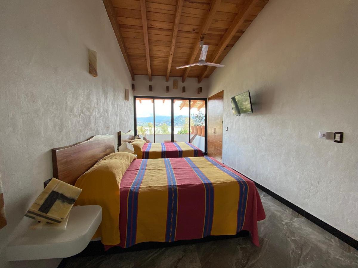 Hospedaje Anturios Valle De Bravo Buitenkant foto