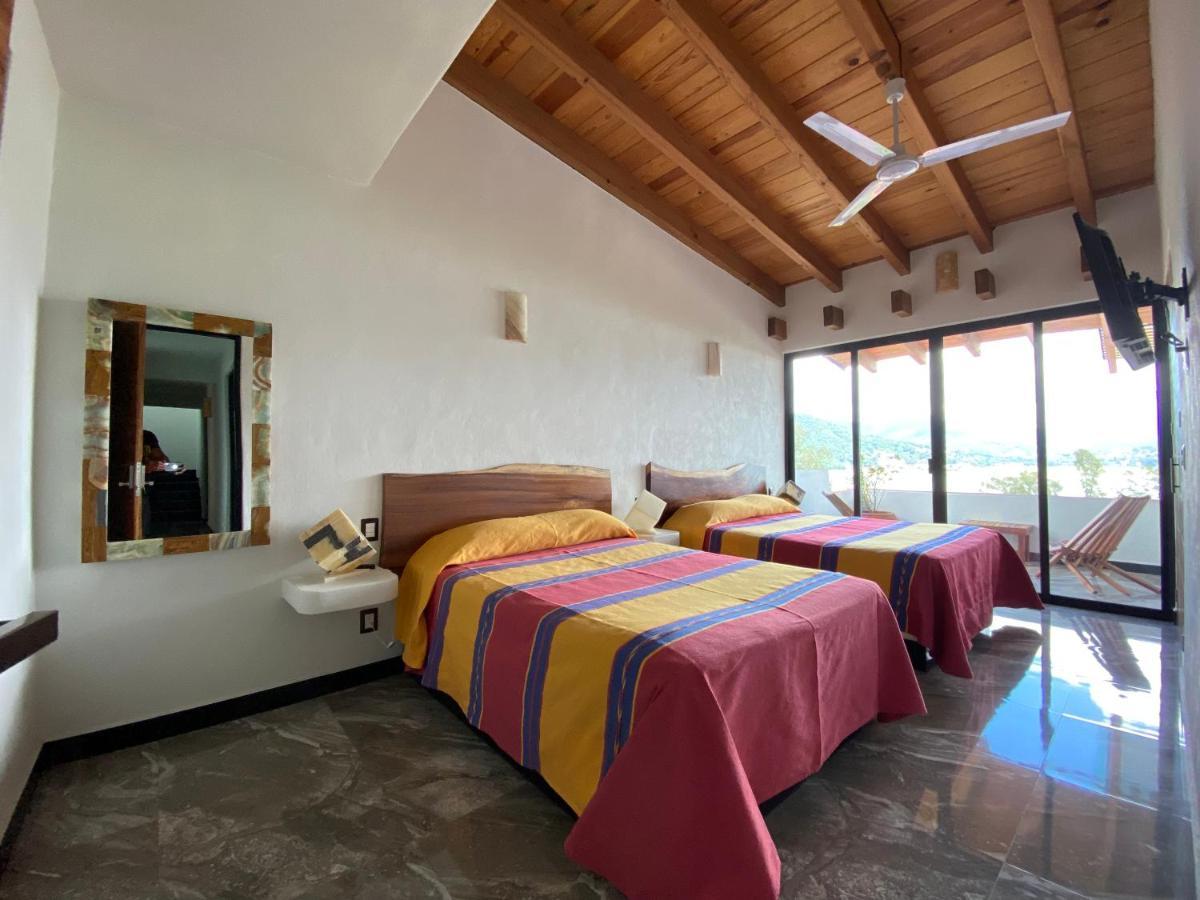 Hospedaje Anturios Valle De Bravo Buitenkant foto